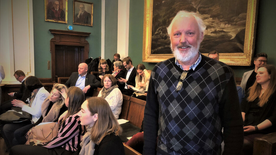 I RETTEN: Bilkjøper Kjell Asmund Akerholt møtte i Høyesterett med et stort antall NAF-ansatte i ryggen. Tilstede i retten var også bilkonsernet RSA og representanter fra Norges Bilbransjeforbund. Foto: Geir Røed I RETTEN: Bilkjøper Kjell Asmund Akerholt møtte i Høyesterett med et stort antall NAF-ansatte i ryggen. Tilstede i retten var også bilkonsernet RSA og representanter fra Norges Bilbransjeforbund. Foto: Geir Røed