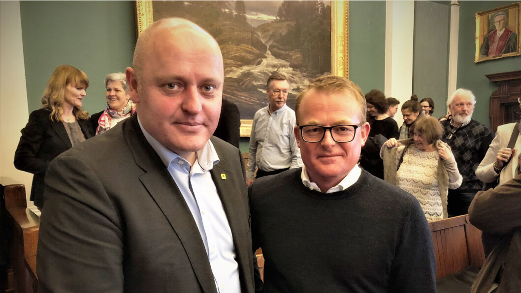 AVKLARING: – Vi tok ikke denne saken helt til Høyesterett for å være vanskelig med bilkunden, men fordi vi ønsket en avklaring, sier direktør for RSA BIL, Rune Hegstad (t.h.) – her med NAF-direktør Stig Skjøstad i Høyesterett. Foto Geir Røed AVKLARING: – Vi tok ikke denne saken helt til Høyesterett for å være vanskelig med bilkunden, men fordi vi ønsket en avklaring, sier direktør for RSA BIL, Rune Hegstad (t.h.) – her med NAF-direktør Stig Skjøstad i Høyesterett. Foto Geir Røed