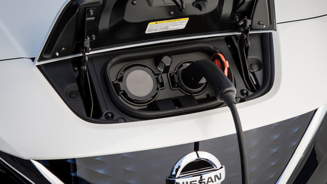 IMPORTFARER: Etterspørselen etter elbiler er så stor at mange importerer elbiler. Men pass på at ladekabelen kan brukes i Norge, oppfordrer Elbilforeningen. Foto: Nissan IMPORTFARER: Etterspørselen etter elbiler er så stor at mange importerer elbiler. Men pass på at ladekabelen kan brukes i Norge, oppfordrer Elbilforeningen. Foto: Nissan