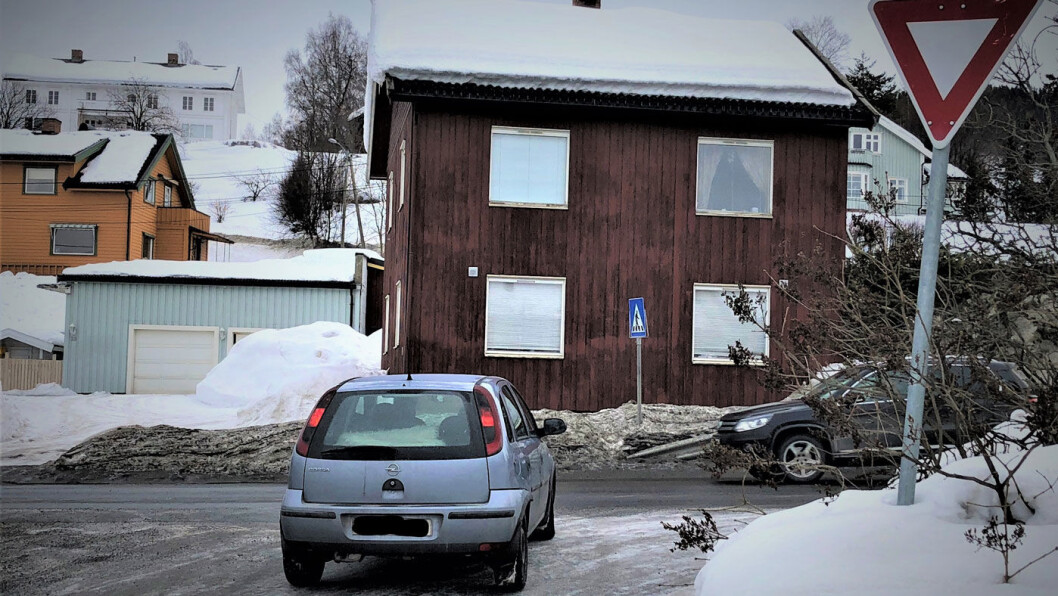 TRE PRIKKER: Bryter man vikepliktsreglene får man tre prikker i førerkortet. Foto: Geir Røed TRE PRIKKER: Bryter man vikepliktsreglene får man tre prikker i førerkortet. Foto: Geir Røed