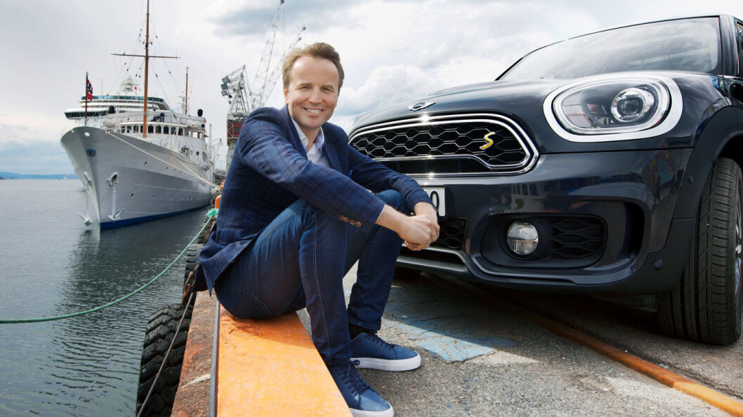 EN ANNEN FØLELSE: Mini Countryman Hybrid har en helt unik kjørefølelse, mener Aksel Tunold. Foto: Nina Ruud EN ANNEN FØLELSE: Mini Countryman Hybrid har en helt unik kjørefølelse, mener Aksel Tunold. Foto: Nina Ruud