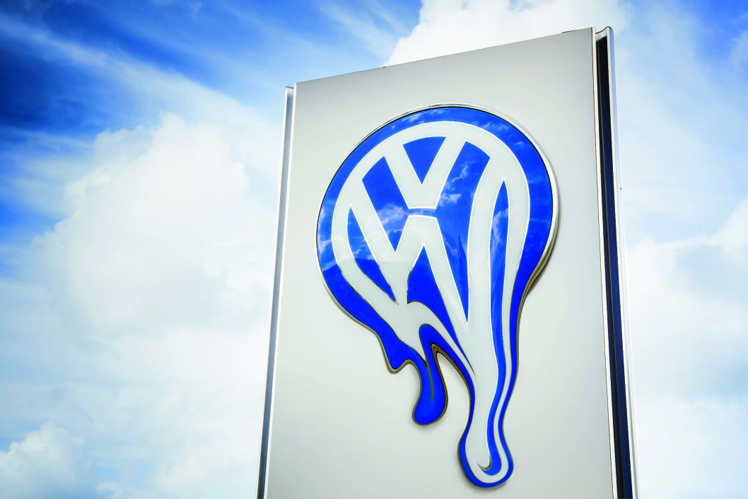 For å vinne tilbake kundenes tillit, bør VW kompensere berørte europeiske eiere på samme måte som i USA, sier EUs industriminister For å vinne tilbake kundenes tillit, bør VW kompensere berørte europeiske eiere på samme måte som i USA, sier EUs industriminister