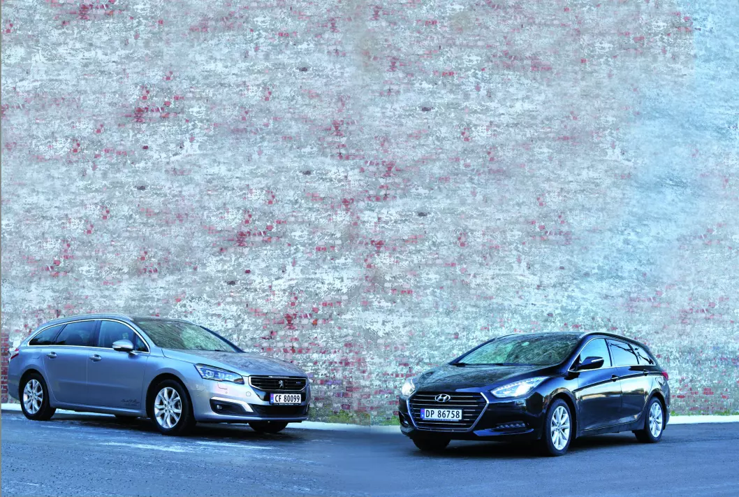 GARANTERT KOMFORT: Hyundai i40 og Peugeot 506 har Norges beste garantier og i tillegg mye plass og komfort. Begge er nesten glemt, men absolutt verdt en prøvekjøring hvis du jakter på en stor stasjonsvogn. Foto: Rune Korsvoll