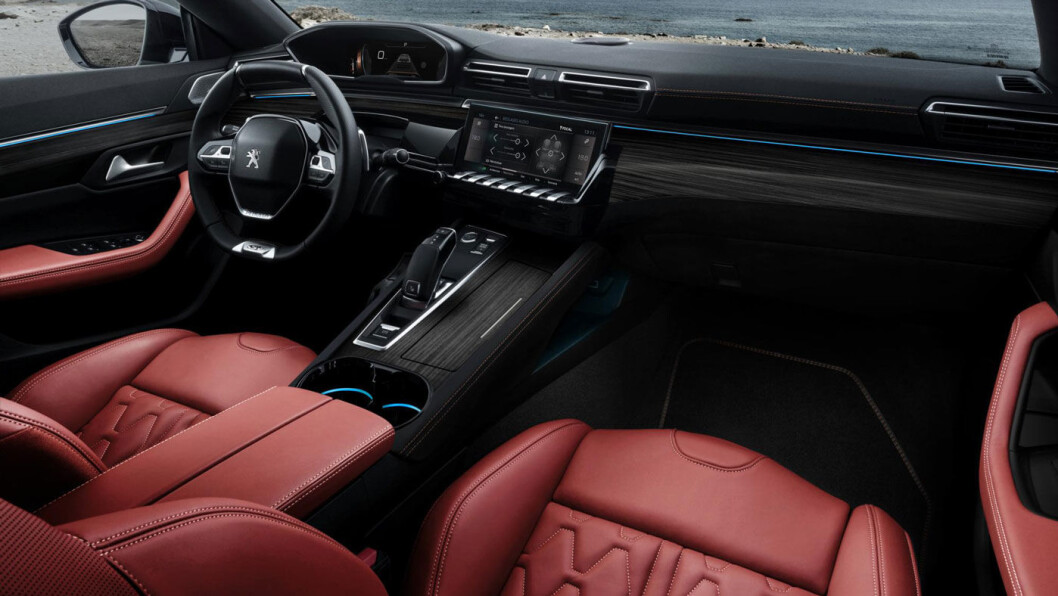 VANEDANNENDE: Peugeots i-cockpit fungerer meget bra, og er videreutviklet i nye 508. VANEDANNENDE: Peugeots i-cockpit fungerer meget bra, og er videreutviklet i nye 508.