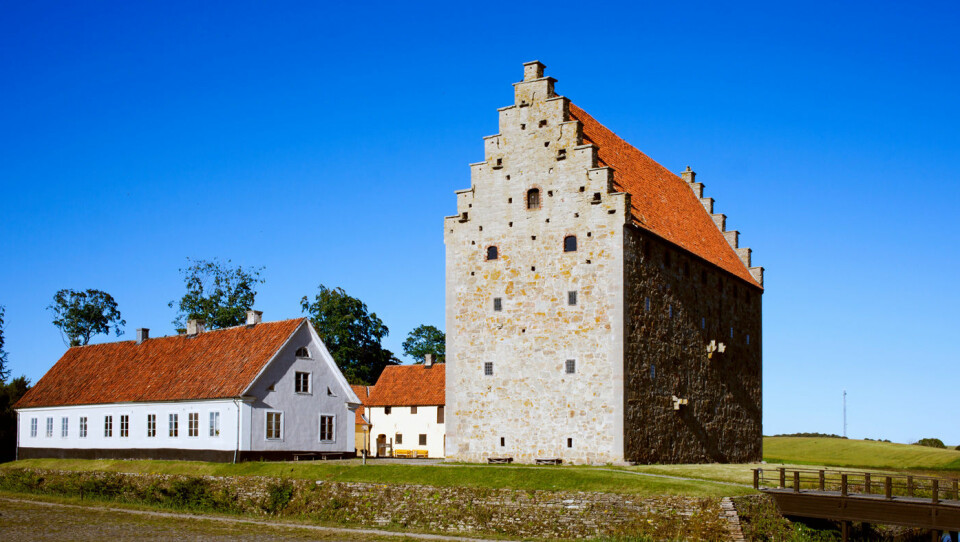 HISTORISK: Glimmingehus er ett av Sveriges best bevarte middelalderslott. Foto: Conny Fridh/imagebank.sweden.se