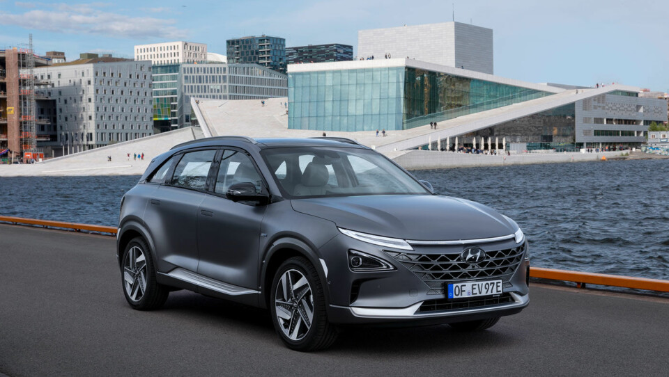 SPENNENDE: Hyundai Nexo er en hydrogenelektrisk SUV som endte blant de 10 finalistene i «Årets beste bilkjøp», og som nå er i salg i Norge. Hyundai varsler at de vil satse enorme ressurser på denne teknologien framover. Foto: Hyundai Motor Norge