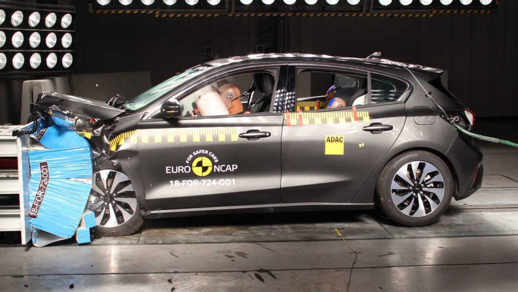 TOPPSCORE: Ford Focus i krasjtest. TOPPSCORE: Ford Focus i krasjtest.