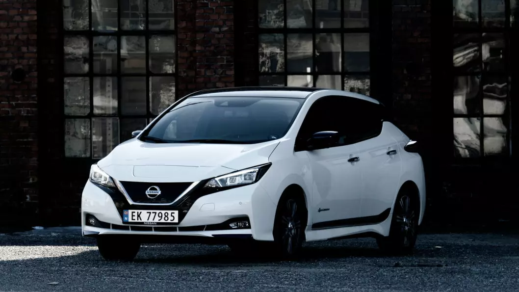 PÅ DAGEN: Nissan forventer at de fleste av deres forhandlere vil ha Leaf-modeller for levering på dagen i løpet av året. Foto: Jon Terje Hellgren Hansen
