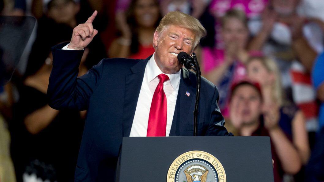 MØTER MOTSTAND: President Donald Trump, her fra et valgkampmøte i Ohio sist helg, har vedtatt å fryse utslippskravet på dagens nivå. Foto: NTB scanpix MØTER MOTSTAND: President Donald Trump, her fra et valgkampmøte i Ohio sist helg, har vedtatt å fryse utslippskravet på dagens nivå. Foto: NTB scanpix