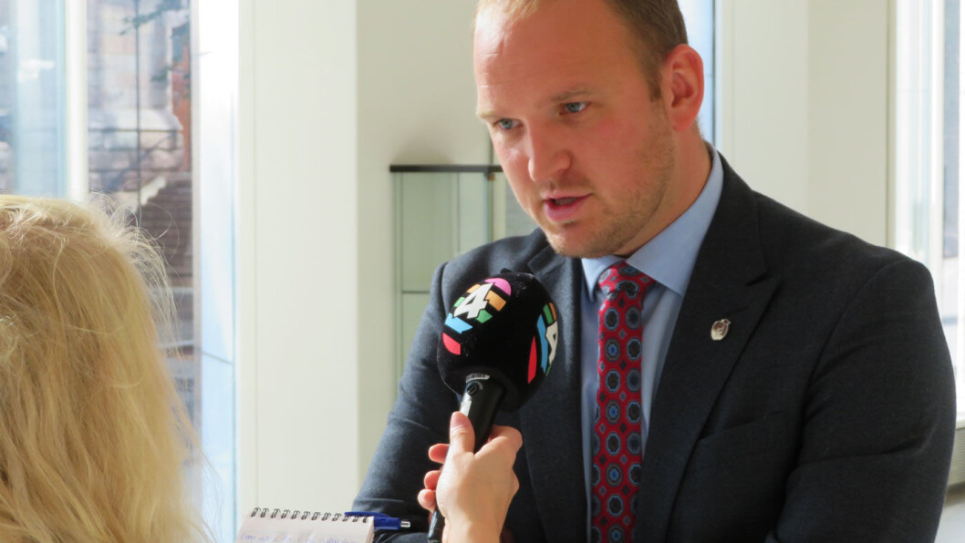 BOM STOPP: «Gjør som dere vil, bare dere er enige, holder budsjettet og når målene» var beskjeden fra samferdelsesminister Jon Georg Dale til kommunene i Byvekstavtale Nord-Jæren. Dermed kommer rushtidsavgiften om tre uker. BOM STOPP: «Gjør som dere vil, bare dere er enige, holder budsjettet og når målene» var beskjeden fra samferdelsesminister Jon Georg Dale til kommunene i Byvekstavtale Nord-Jæren. Dermed kommer rushtidsavgiften om tre uker.