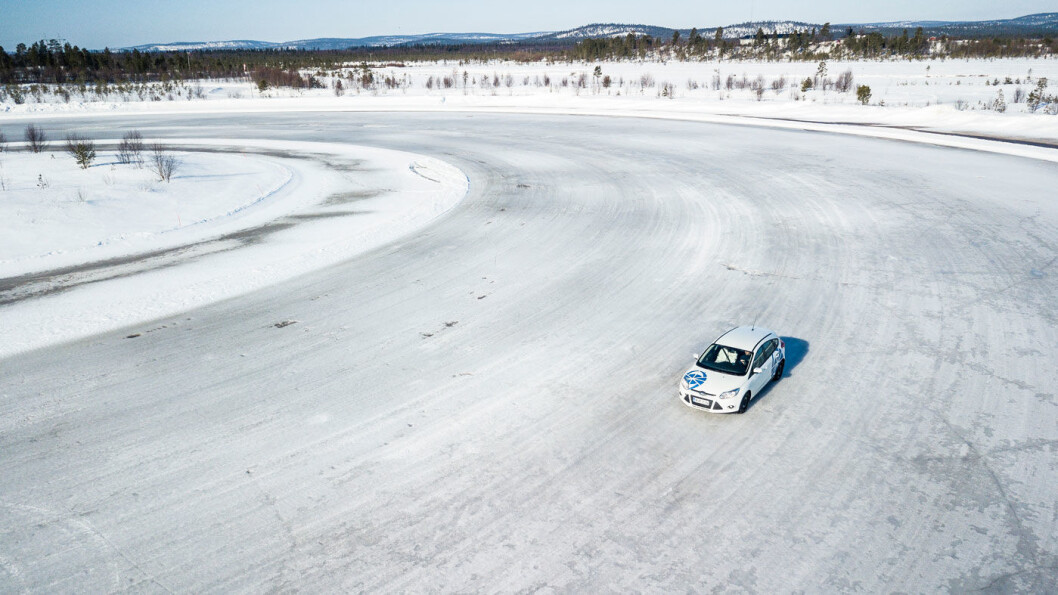 DEN STORE OVERSIKTEN: Tabellene nedenfor forteller hvordan rangeringen er blant de ulike dekkene på henholdsvis is, snø og asfalt. Foto: Lauri Ahitainen DEN STORE OVERSIKTEN: Tabellene nedenfor forteller hvordan rangeringen er blant de ulike dekkene på henholdsvis is, snø og asfalt. Foto: Lauri Ahitainen