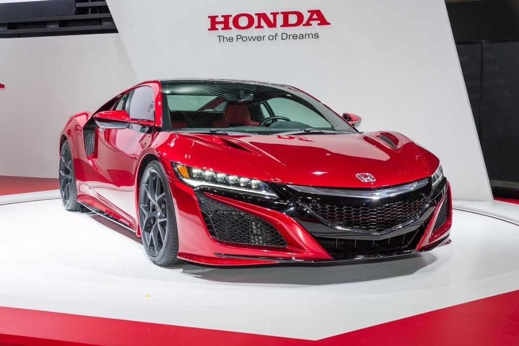 TIL NORGE: NSX skal bare bygges i et lite antall, men den norske Honda-importøren håper å få så mange som mulig til Norge. Foto: Rune Korsvoll TIL NORGE: NSX skal bare bygges i et lite antall, men den norske Honda-importøren håper å få så mange som mulig til Norge. Foto: Rune Korsvoll