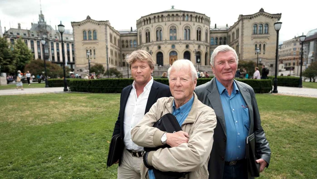 EN MENTAL GILJOTIN: Morten Nordby (f.v.), Sverre Gran og Anders Madslien mener den kognitive testen som eldre må bestå for å beholde førerkortet, er diskriminerende. Foto: Jon Terje Hellgren Hansen EN MENTAL GILJOTIN: Morten Nordby (f.v.), Sverre Gran og Anders Madslien mener den kognitive testen som eldre må bestå for å beholde førerkortet, er diskriminerende. Foto: Jon Terje Hellgren Hansen