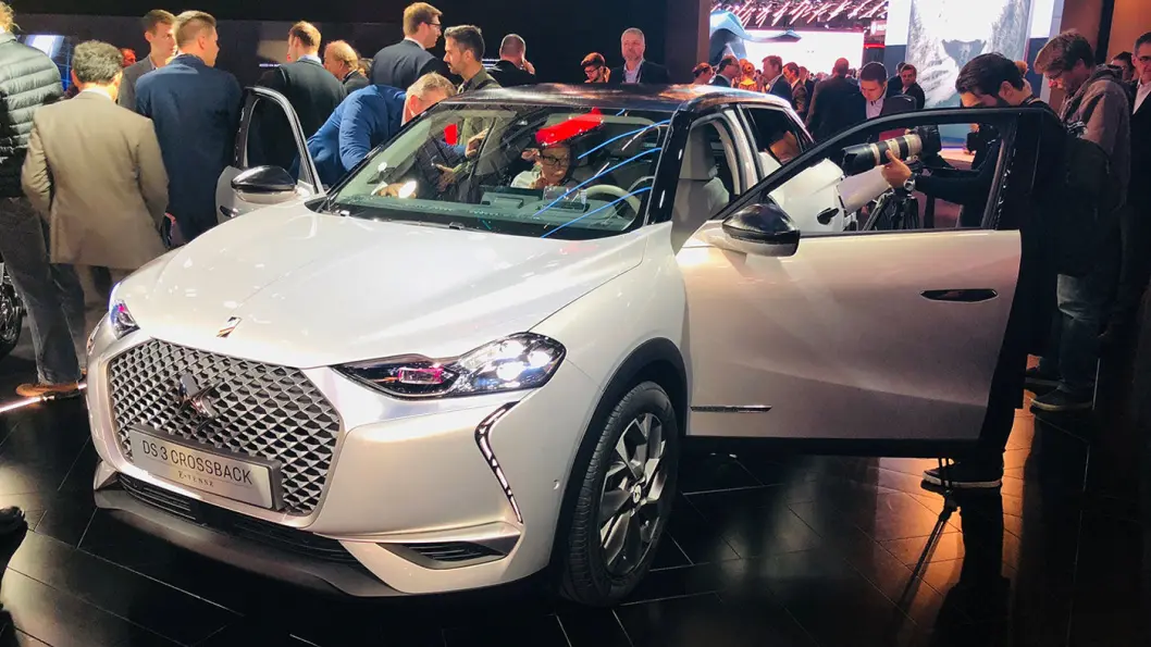 NYKOMMEREN: DS 3 Crossback e-tense er siste tilskudd blant de helelektriske SUV'ene som norske bilkjøpere venter på med åpne armer. Foto: Peter Raaum NYKOMMEREN: DS 3 Crossback e-tense er siste tilskudd blant de helelektriske SUV'ene som norske bilkjøpere venter på med åpne armer. Foto: Peter Raaum