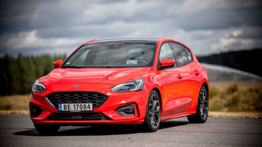 KJØREGLAD: Nye Ford Focus har stolte tradisjoner rundt kjøreegenskaper, og skuffer ikke med den siste utgaven. Foto: Tomm W. Christiansen KJØREGLAD: Nye Ford Focus har stolte tradisjoner rundt kjøreegenskaper, og skuffer ikke med den siste utgaven. Foto: Tomm W. Christiansen