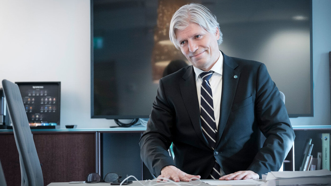 TROR PÅ HYDROGEN: – Å få på plass hydrogen handler om sterk vilje og å være tålmodig over tid, sier klima- og miljøminister Ola Elvestuen i et intervju med Motor. Foto: Jon Terje Hellgren Hansen TROR PÅ HYDROGEN: – Å få på plass hydrogen handler om sterk vilje og å være tålmodig over tid, sier klima- og miljøminister Ola Elvestuen i et intervju med Motor. Foto: Jon Terje Hellgren Hansen