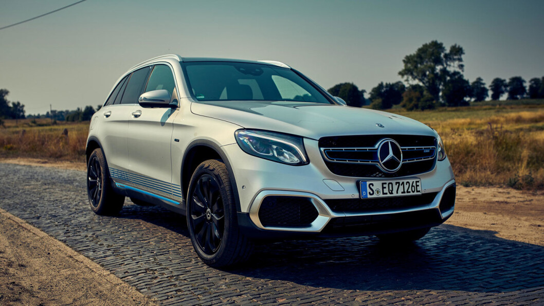 NY STJERNE: Mercedes-Benz GLC F-cell kombinerer ladbar plug-in-løsning med hydrogendrift. Foto: Daimler NY STJERNE: Mercedes-Benz GLC F-cell kombinerer ladbar plug-in-løsning med hydrogendrift. Foto: Daimler