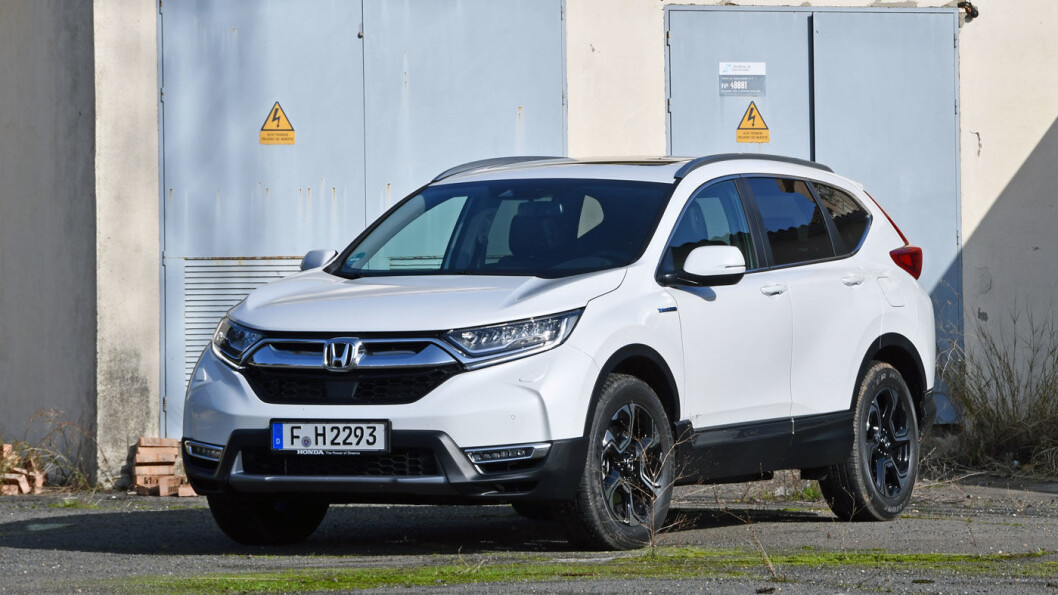 NYKOMMER: Honda CR-V tar opp kampen med de to bestselgende SUV-hybridene Mitsubishi Outlander og Toyota RAV-4. Foto: Anders Helgesson, Motor/Vi Bilägare NYKOMMER: Honda CR-V tar opp kampen med de to bestselgende SUV-hybridene Mitsubishi Outlander og Toyota RAV-4. Foto: Anders Helgesson, Motor/Vi Bilägare