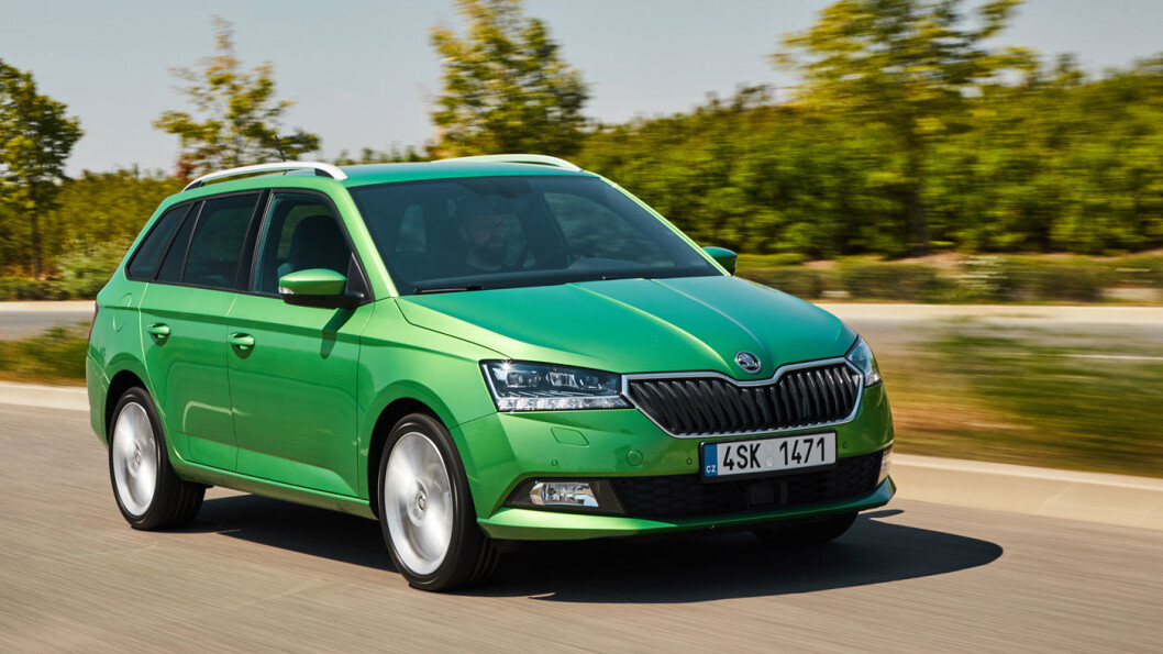 FACELIFT: Skoda Fabia levere ikke lenger med diesel. Den har også fått noen kosmetiske endringer, men først og fremst bedre sikkerhetssystemer. FACELIFT: Skoda Fabia levere ikke lenger med diesel. Den har også fått noen kosmetiske endringer, men først og fremst bedre sikkerhetssystemer.