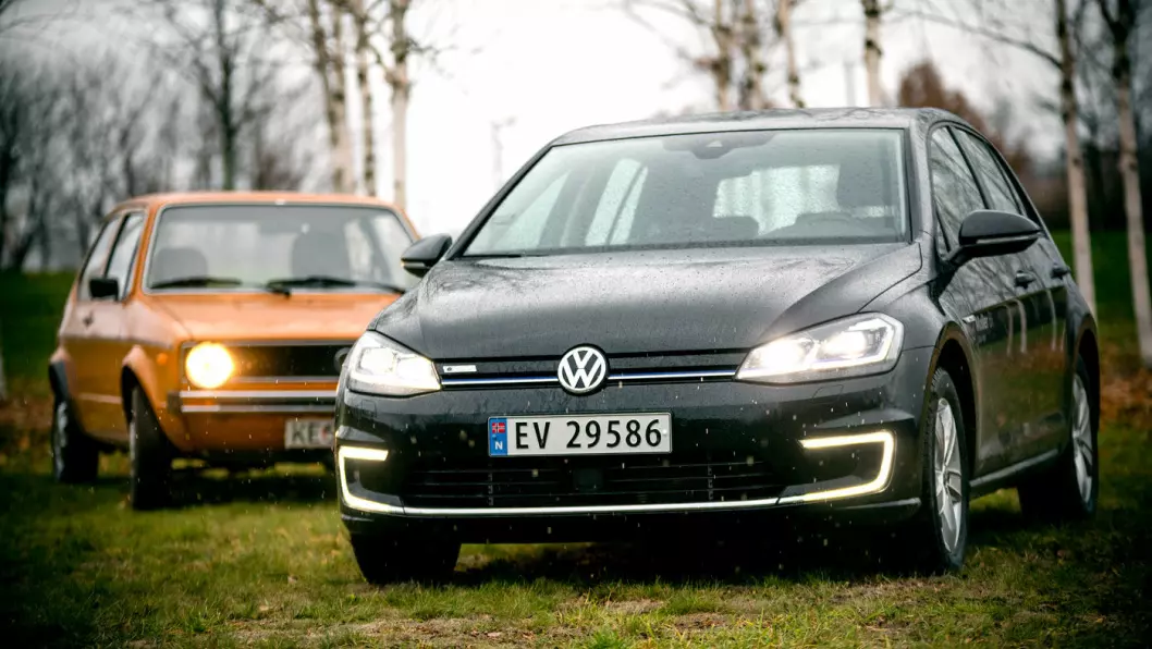 SPREK ARVTAGER: Gamlegolfen på snart 45 år kan være tilfreds med ungdommen. Volkswagen e-Golf er kåret til årets beste bilkjøp av Motor. Foto: Tomm W. Christiansen
