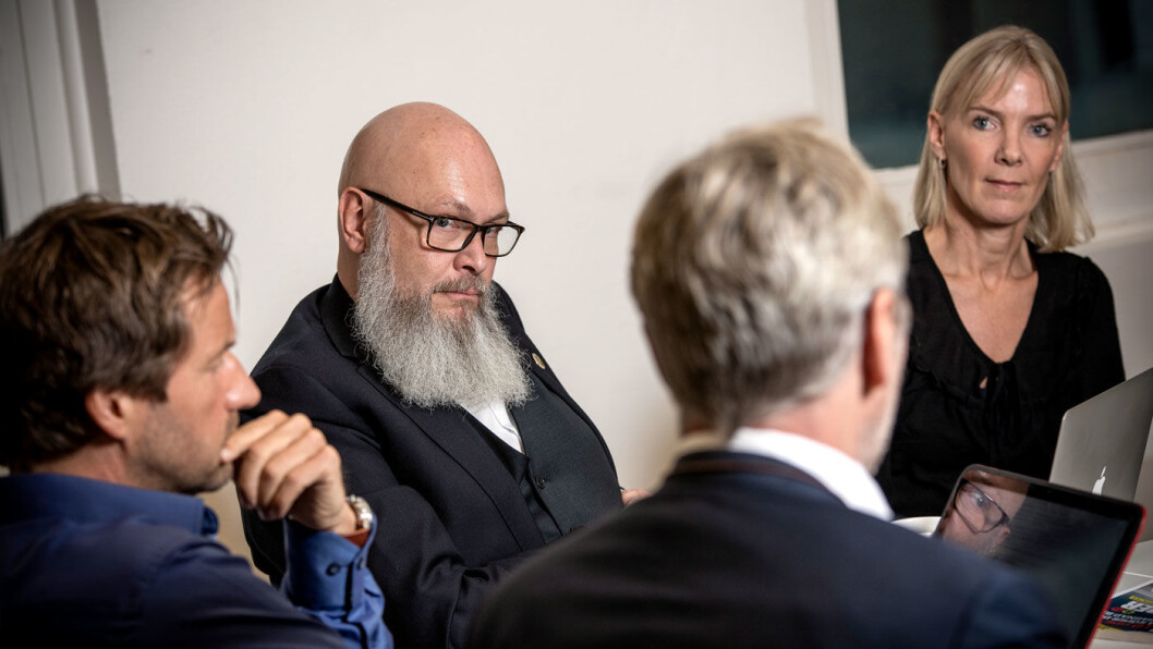 KINESERNE KOMMER: Debattpanelet er spent på hvordan de kinesiske produsentene vil påvirke markedet. KINESERNE KOMMER: Debattpanelet er spent på hvordan de kinesiske produsentene vil påvirke markedet. 