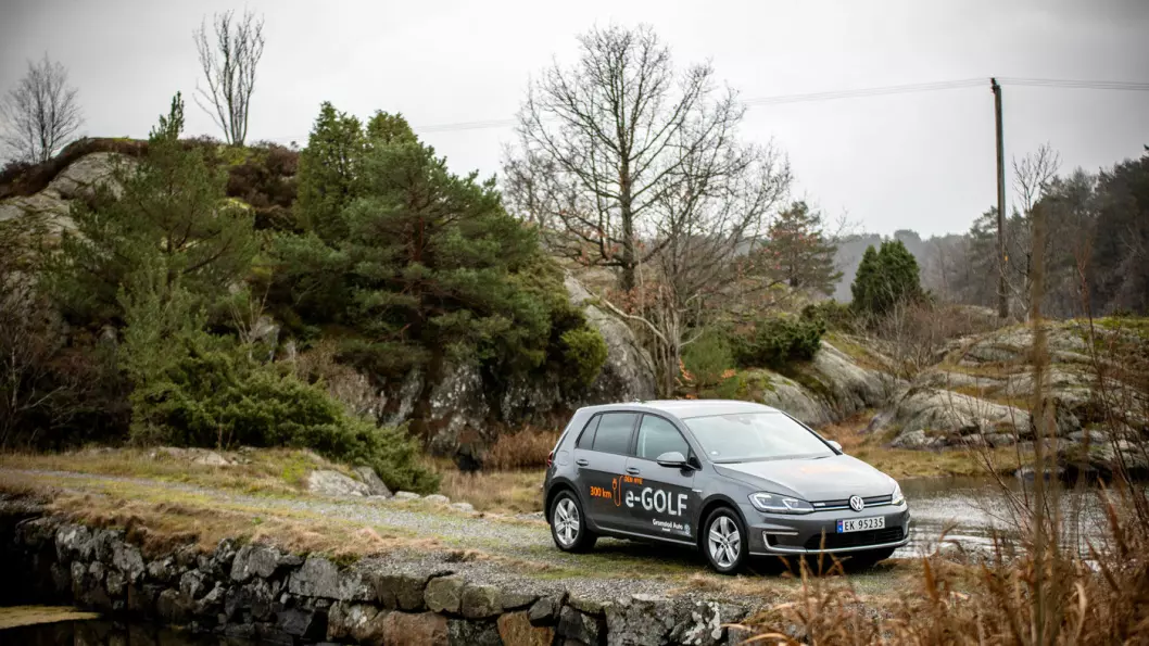 NORSKTOPPEN: Ingen bil kommer bedre ut enn VW e-Golf på vår oversikt over kostnadene ved å eie Norges mest populære biler. Foto: Tomm W. Christiansen