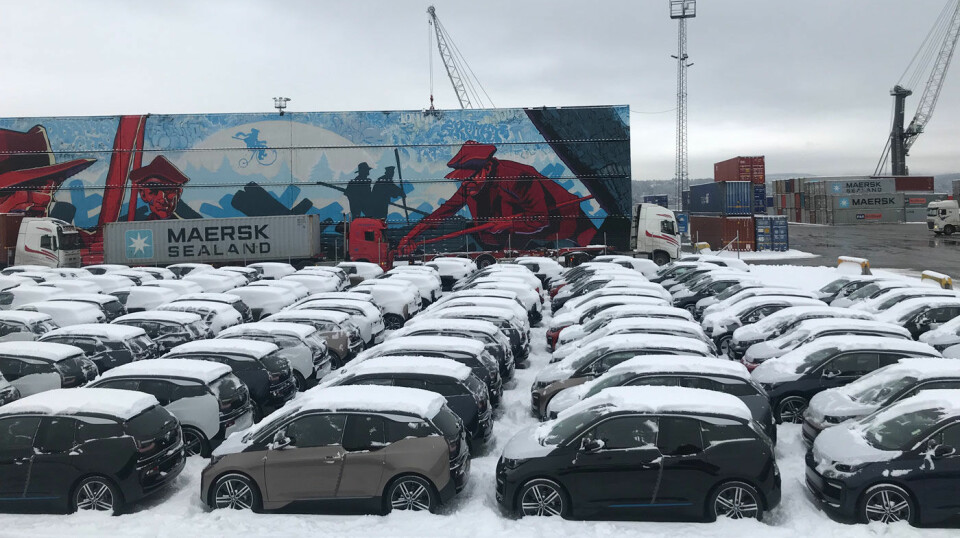HVA NÅ? BMW, her representert ved et kompani med i3 på kai i Drammen, er et av merkene som rammes av konkursen.