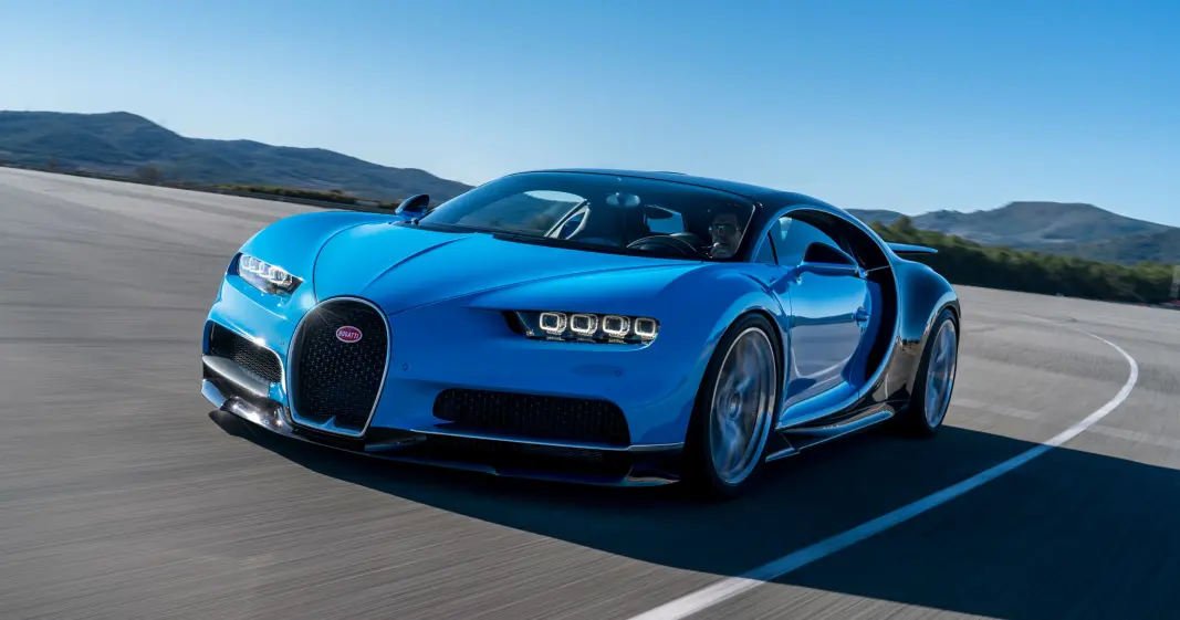 RISIKO: En fire år gammel Bugatti Chiron må tilbake på verksted for å skrus litt på. RISIKO: En fire år gammel Bugatti Chiron må tilbake på verksted for å skrus litt på.