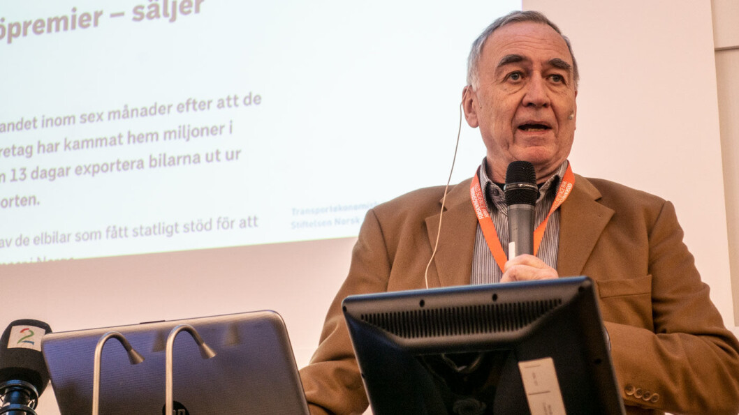 DÅRLIG MATCH: – De samme avgiftene og utviklingstrekkene som gir god klimagevinst, innebærer dårlig nytt for statskassen, hevder Lasse Fridstrøm, en av to TØI-forskere bak ny rapport om bilavgiftene. Foto: Peter Raaum DÅRLIG MATCH: – De samme avgiftene og utviklingstrekkene som gir god klimagevinst, innebærer dårlig nytt for statskassen, hevder Lasse Fridstrøm, en av to TØI-forskere bak ny rapport om bilavgiftene. Foto: Peter Raaum