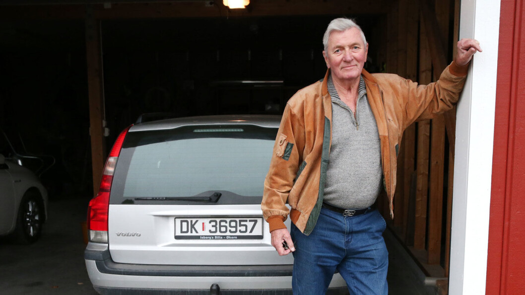 PARKERT: Anders Madslien er en av mange eldre som utålmodig venter på at det skal bli lettere, og slik han ser det, mer rettferdige ordninger for eldre når det gjelder fornyelse av førerkort. I fjor sommer ble han stoppet i UP-kontroll og fikk bot på 8.000 kroner for å kjøre uten førerkort. Selv mener han at han urettmessig er blitt fratatt anledning til å fornye lappen. Foto: Trond Solberg / VG / NTB scanpix PARKERT: Anders Madslien er en av mange eldre som utålmodig venter på at det skal bli lettere, og slik han ser det, mer rettferdige ordninger for eldre når det gjelder fornyelse av førerkort. I fjor sommer ble han stoppet i UP-kontroll og fikk bot på 8.000 kroner for å kjøre uten førerkort. Selv mener han at han urettmessig er blitt fratatt anledning til å fornye lappen. Foto: Trond Solberg / VG / NTB scanpix