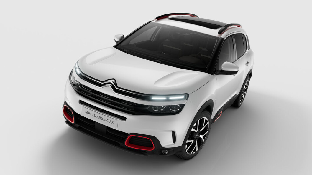 VÆRSÅGOD SITT: Citroën C5 Aircross starter såvidt over 300.000 når den nå kommer i norske butikker. Blant bilens kanskje fremste egenskaper: Herlige seter. Foto: Citroën VÆRSÅGOD SITT: Citroën C5 Aircross starter såvidt over 300.000 når den nå kommer i norske butikker. Blant bilens kanskje fremste egenskaper: Herlige seter. Foto: Citroën