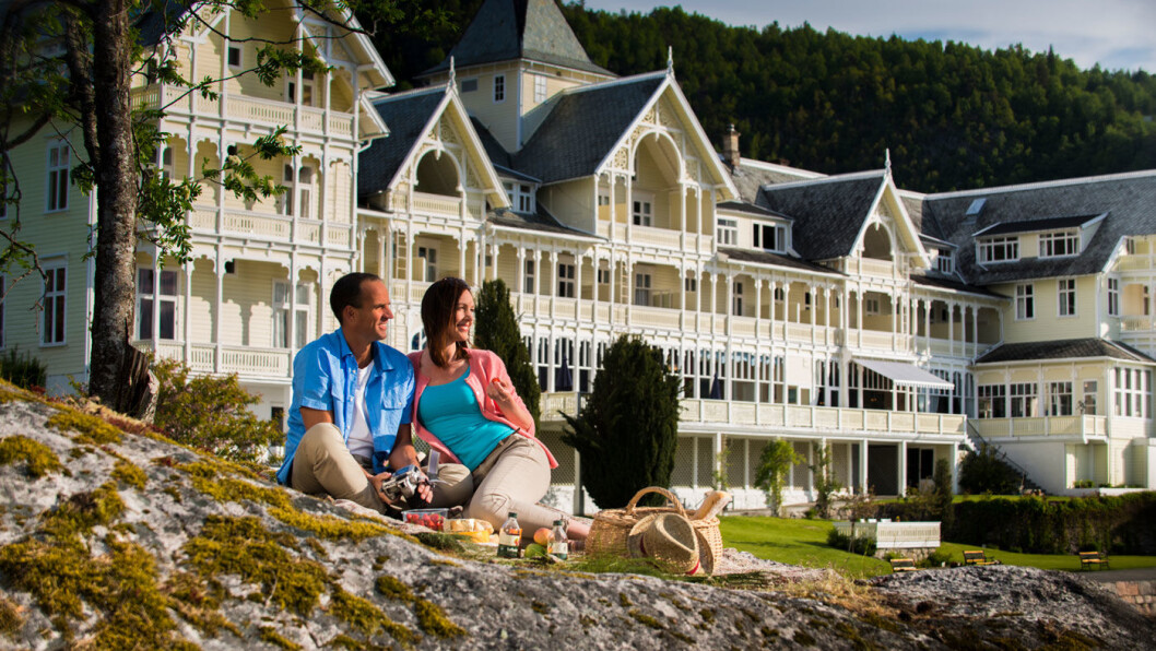 TRADISJON: Kviknes Hotel i Balestrand ved Sognefjorden har tatt imot gjester siden 1877. Foto: CH – Visitnorway.com TRADISJON: Kviknes Hotel i Balestrand ved Sognefjorden har tatt imot gjester siden 1877. Foto: CH – Visitnorway.com