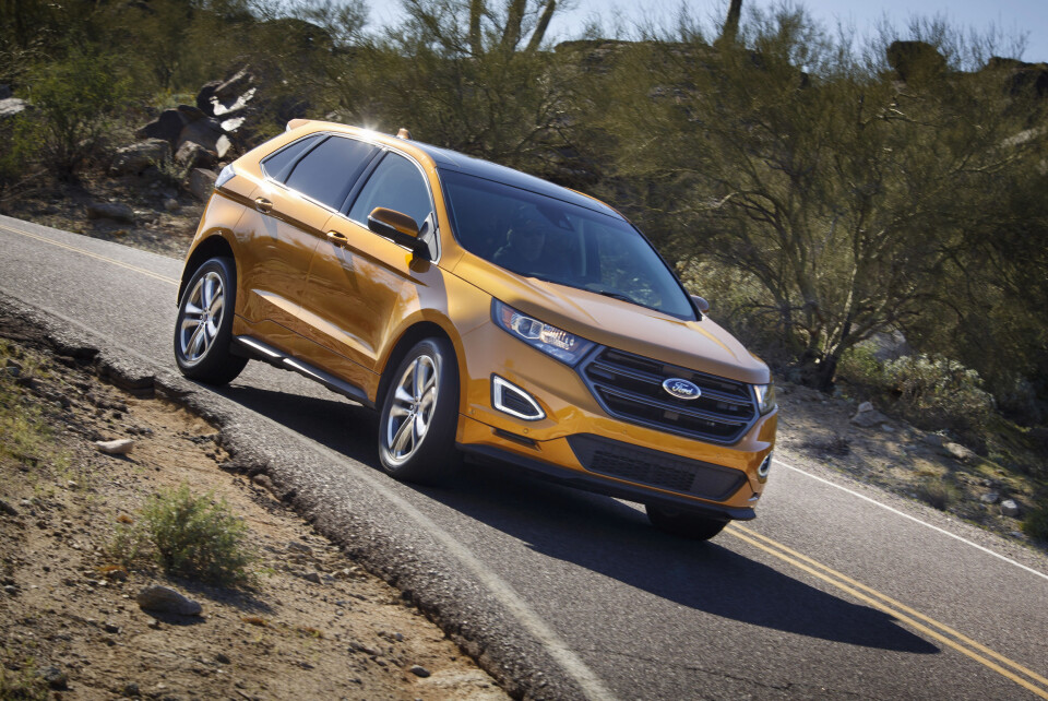 FORD-LUKSUS: Ford Edge er en stor SUV med mye koimfort. Foto: Ford