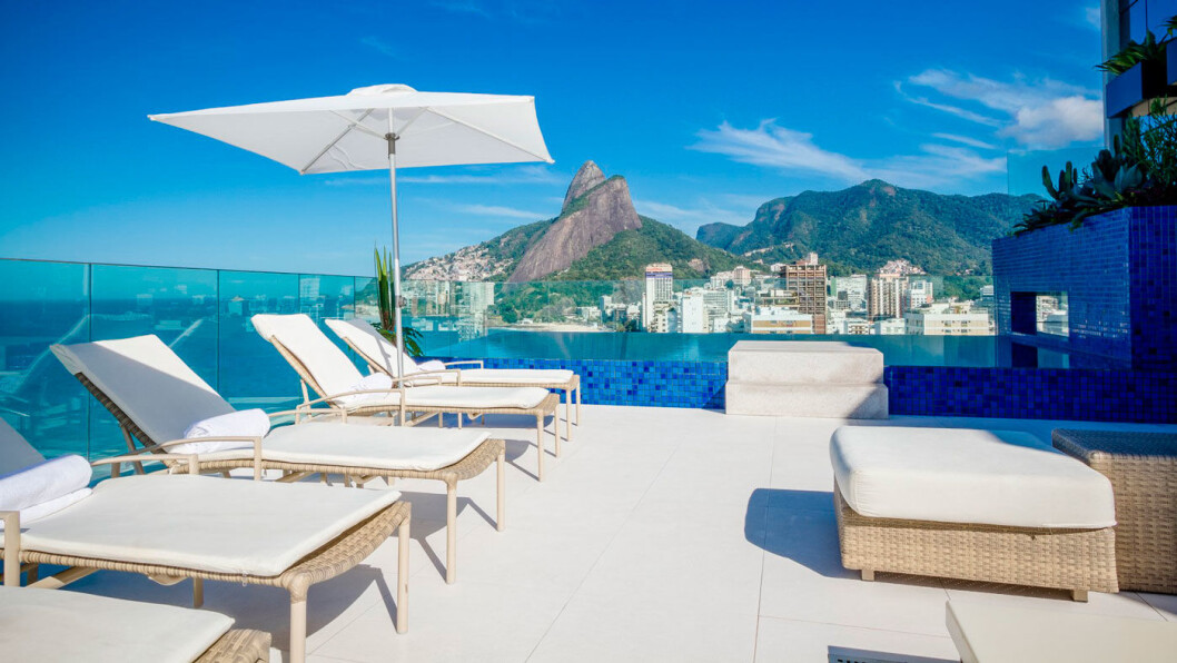 VI BOR GODT: Her på Praia Ipanema Hotel i Rio de Janeiro nyter vi dagen. VI BOR GODT: Her på Praia Ipanema Hotel i Rio de Janeiro nyter vi dagen.