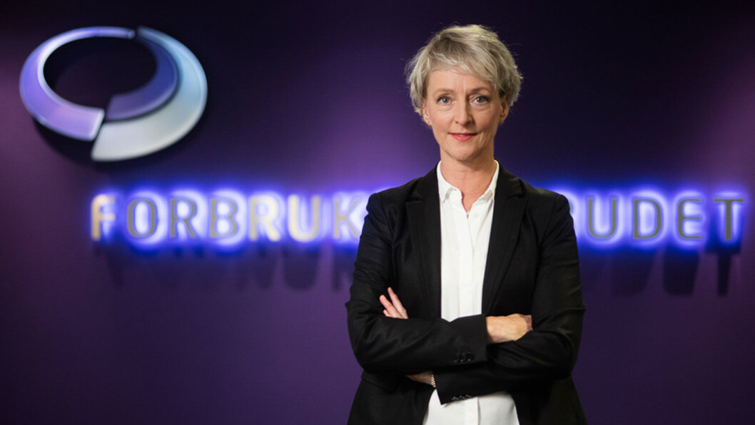 GRANSKER: – Når nærmere halvparten av kostnadene er utelatt fra markedsføringen, er markedsføringen villedende, sier direktør Elisabeth Lier Haugseth i Forbrukertilsynet. Foto: Kimm Saatvedt GRANSKER: – Når nærmere halvparten av kostnadene er utelatt fra markedsføringen, er markedsføringen villedende, sier direktør Elisabeth Lier Haugseth i Forbrukertilsynet. Foto: Kimm Saatvedt
