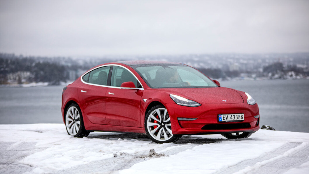 PRISFALL: Tesla Model 3 gikk plutselig ned med 30-50.000 1.mars. Foto: Tomm W. Christiansen PRISFALL: Tesla Model 3 gikk plutselig ned med 30-50.000 1.mars. Foto: Tomm W. Christiansen