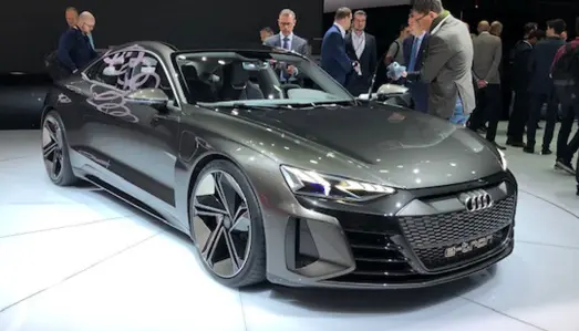 <b>AUDI E-TRON GT.</b> Helelektrisk. <b>AUDI E-TRON GT.</b> Helelektrisk.
