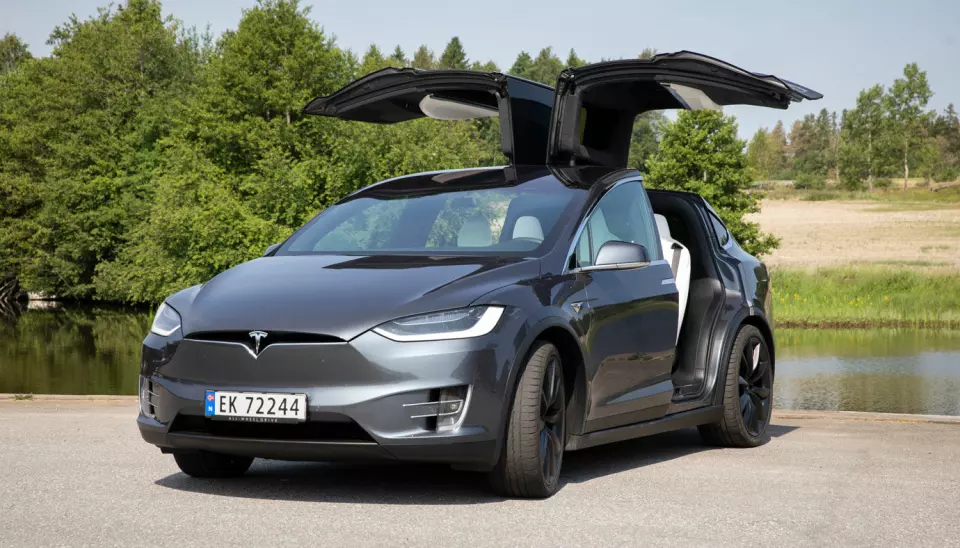 STERK: Tesla Model X har satt standarden med mye. Tilhengervekten er nok en større suksess for oss nordmenn enn måkevingedørene.