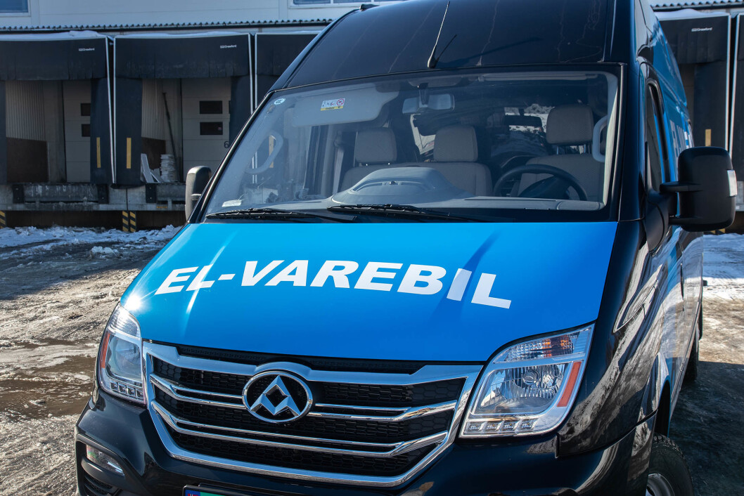 STOR, MEN LITEN: Maxus karakteriseres som en byvarebil. I førersetet har man god oversikt og sitter høyt. STOR, MEN LITEN: Maxus karakteriseres som en byvarebil. I førersetet har man god oversikt og sitter høyt.