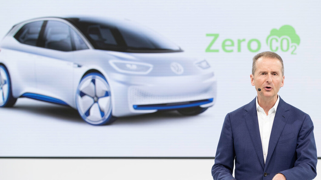 SKAL NED: Volkswagen-sjef Herbert Diess jobber for at bilkonsernet skal slippe ut mindre CO2 i årene fremover. Foto: Volkswagen AG SKAL NED: Volkswagen-sjef Herbert Diess jobber for at bilkonsernet skal slippe ut mindre CO2 i årene fremover. Foto: Volkswagen AG