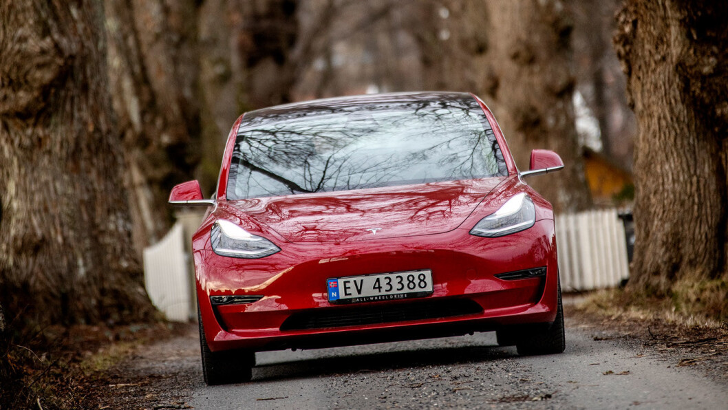 DEN NYE FOLKEVOGNA: Rekordhøye leveringstall for blant annet Tesla Model 3 innebærer at mars blir en historisk måned – den første med elbilandel over 50 prosent. Foto: Tomm W. Christiansen DEN NYE FOLKEVOGNA: Rekordhøye leveringstall for blant annet Tesla Model 3 innebærer at mars blir en historisk måned – den første med elbilandel over 50 prosent. Foto: Tomm W. Christiansen