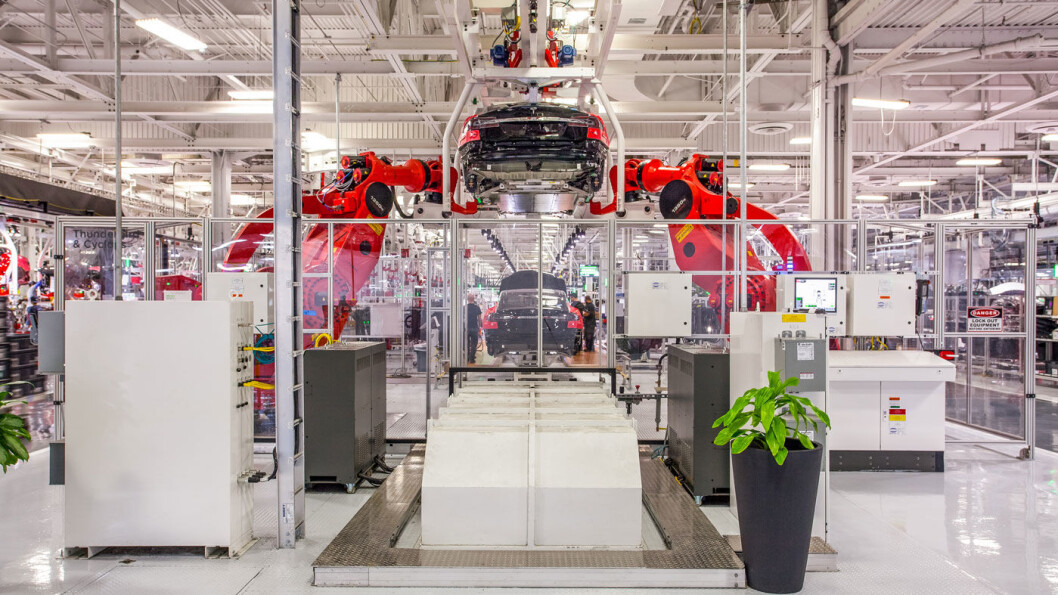 NEDGANG: Tesla hadde et betydelig fall i leveringene fra fabrikkene sine i siste kvartal, her fra anlegget i Fremont, California. NEDGANG: Tesla hadde et betydelig fall i leveringene fra fabrikkene sine i siste kvartal, her fra anlegget i Fremont, California.