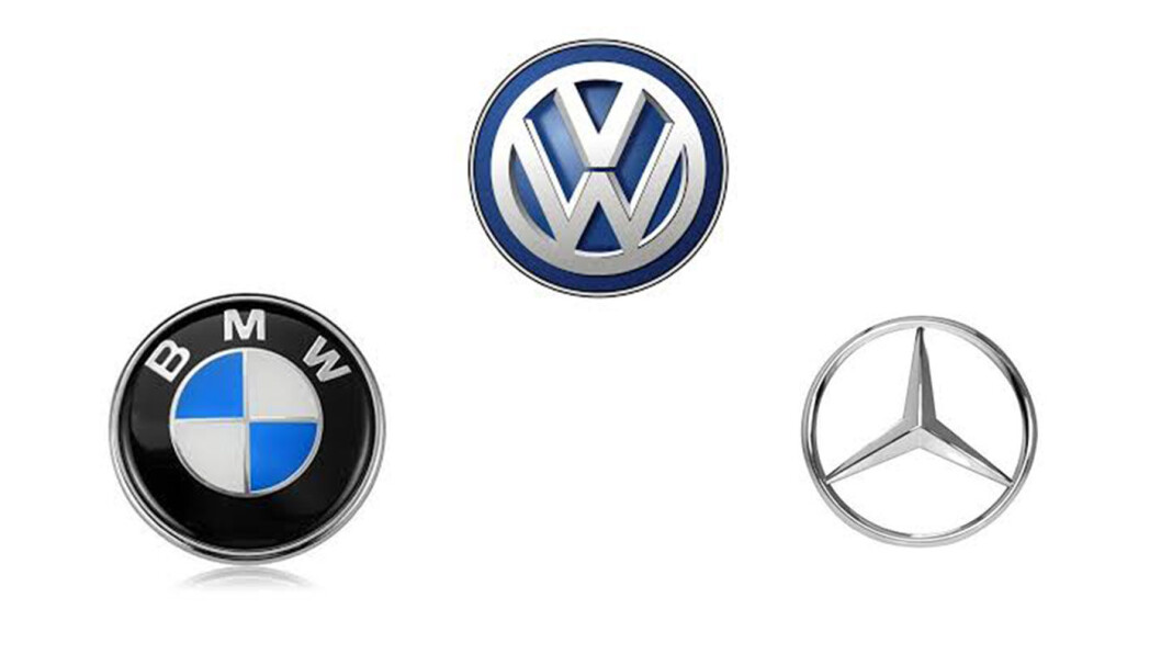 RISIKERER BØTER: De tre tyske bilgigantene VW, Daimler og BMW samarbeidet ulovlig for å hindre utvikling av teknologi som skulle rense utslipp, mener EU-kommisjonen. RISIKERER BØTER: De tre tyske bilgigantene VW, Daimler og BMW samarbeidet ulovlig for å hindre utvikling av teknologi som skulle rense utslipp, mener EU-kommisjonen.