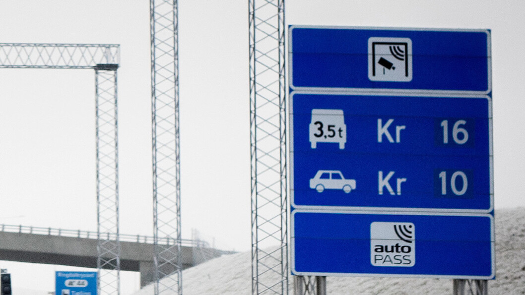 GIR ETTER: Kraftig bompengeprotester fører til at byrådet i Bergen nå vil fjerne to bomstasjoner. GIR ETTER: Kraftig bompengeprotester fører til at byrådet i Bergen nå vil fjerne to bomstasjoner.