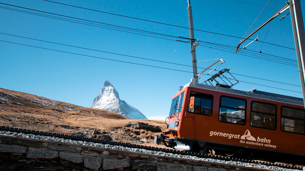 UTSIKT MOT MATTERHORN: Med toget Gornergrat Bahn, Europas høyeste jernbane i friluft, kommer man nærmere Matterhorn. Foto: Peter Raaum UTSIKT MOT MATTERHORN: Med toget Gornergrat Bahn, Europas høyeste jernbane i friluft, kommer man nærmere Matterhorn. Foto: Peter Raaum