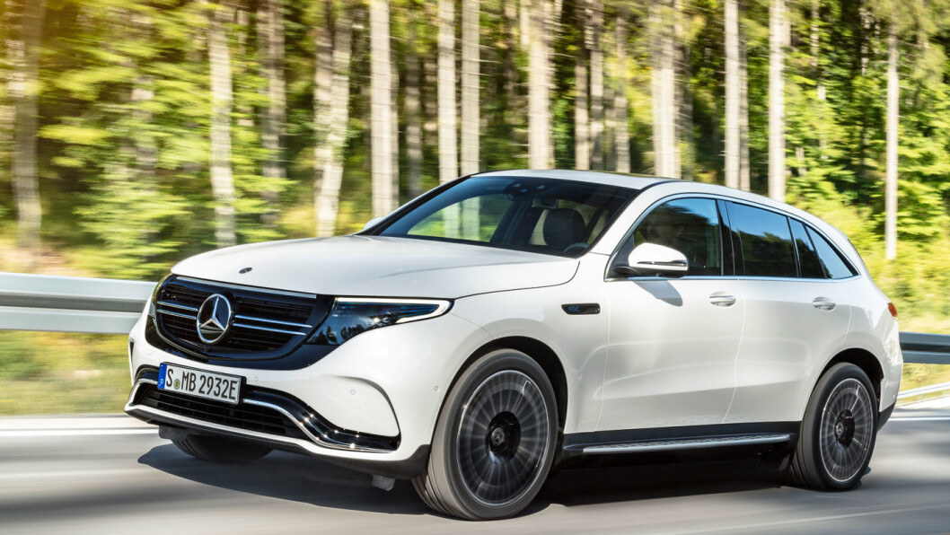 STJERNEMØTE I OSLO: Fra mandag 6. mai vil det dukke opp mange Mercedes EQC i Oslo og omegn. Mercedes har lagt den første internasjonale prøvekjøringen til Norge. Foto: Daimler STJERNEMØTE I OSLO: Fra mandag 6. mai vil det dukke opp mange Mercedes EQC i Oslo og omegn. Mercedes har lagt den første internasjonale prøvekjøringen til Norge. Foto: Daimler