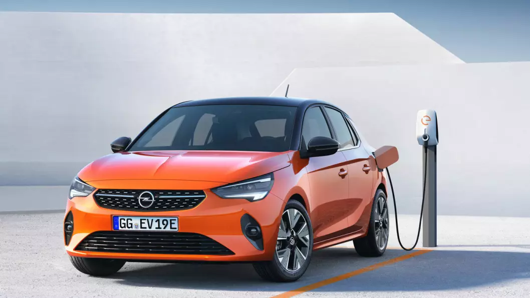 SATSER IGJEN: Opel ble en pionér på elbilmarkedet med Ampera-e, som av ulike grunner ikke lyktes i første runde. Nå kommer Corsa som et nytt og frisk forsøk i småbilklassen. Foto: Opel