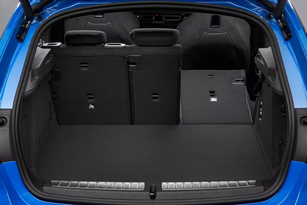 BEDRE PLASS: Nye BMW 1 er blitt ørlite mindre utvendig, men bagasjerommet har vokst 20 liter – til 380.