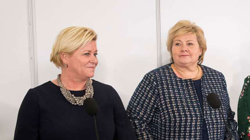 KALLER INN: Frp-leder Siv Jensen samler troppene til ekstraordinært landsstyremøte i Oslo søndag. – Helt naturlig, sier statsminister Erna Solberg. Foto: Terje Bendiksby/NTB scanpix KALLER INN: Frp-leder Siv Jensen samler troppene til ekstraordinært landsstyremøte i Oslo søndag. – Helt naturlig, sier statsminister Erna Solberg. Foto: Terje Bendiksby/NTB scanpix