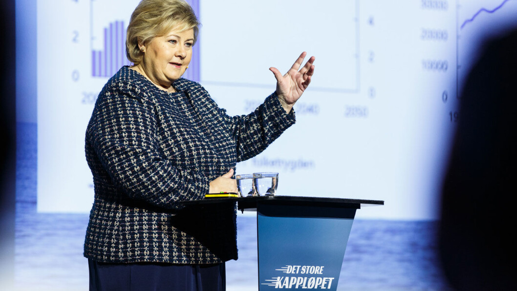 SKAL DRØFTE: Statsminister Erna Solberg (H) varsler samtaler med de tre øvrige regjeringspartiene om bompengesaken. Foto: SMK SKAL DRØFTE: Statsminister Erna Solberg (H) varsler samtaler med de tre øvrige regjeringspartiene om bompengesaken. Foto: SMK